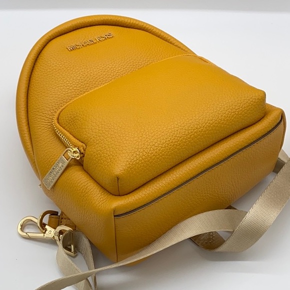 MICHAEL KORS ERIN SM CONVERTIBLE BACKPACK MARIGOlD - Picture 15 of 16